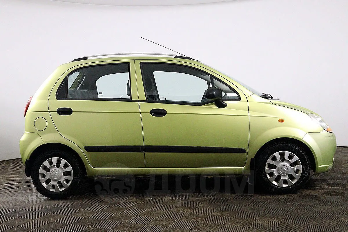 Chevrolet Spark Image 4